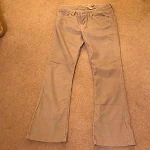 Hollister corduroy feel khaki pant